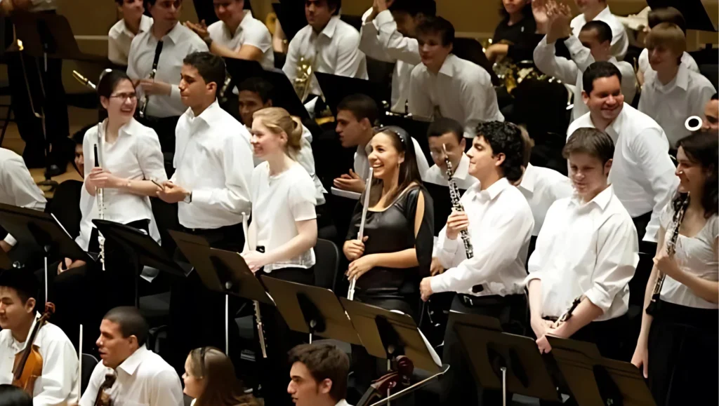 Binacional Katherine Rivas (principal flute, OSSBV-Dudamel)